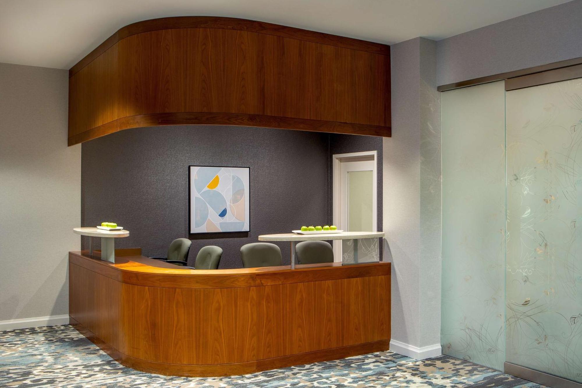 Doubletree By Hilton Hotel And Conference Center Chicago North Shore Скокі Екстер'єр фото