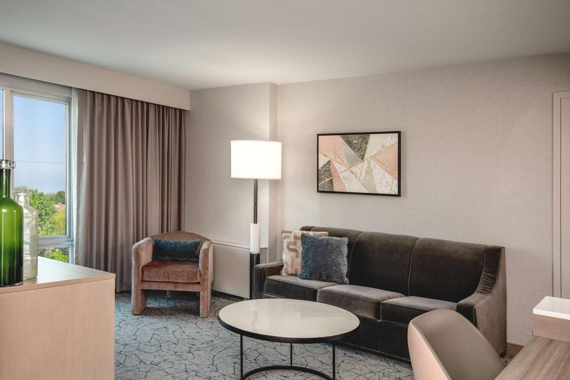 Doubletree By Hilton Hotel And Conference Center Chicago North Shore Скокі Екстер'єр фото